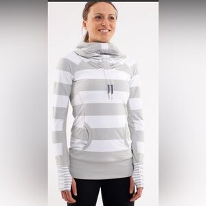 Lululemon Run: Stay On‎ Course Pullover size 4